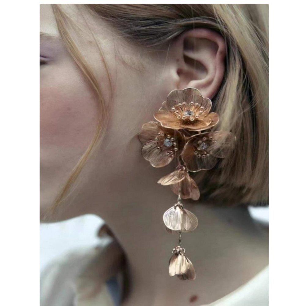 Cascading Flower earrings  metal Appliques FLOWER earrings - Picture 2 of 7